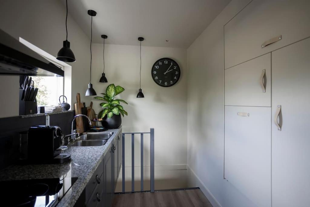 Loft 48 Villa Haastrecht ภายนอก รูปภาพ